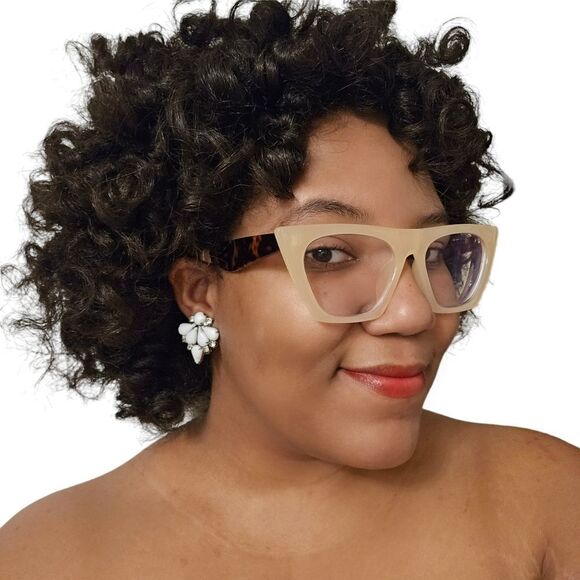 Vintage Silver Tone & White Cluster Rhinestone Clip-On Earrings | 1.50" - Picture 1 of 3